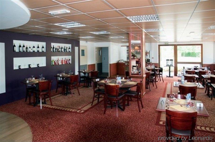 Brit Hotel Agen - L'Aquitaine Le Passage  Екстериор снимка