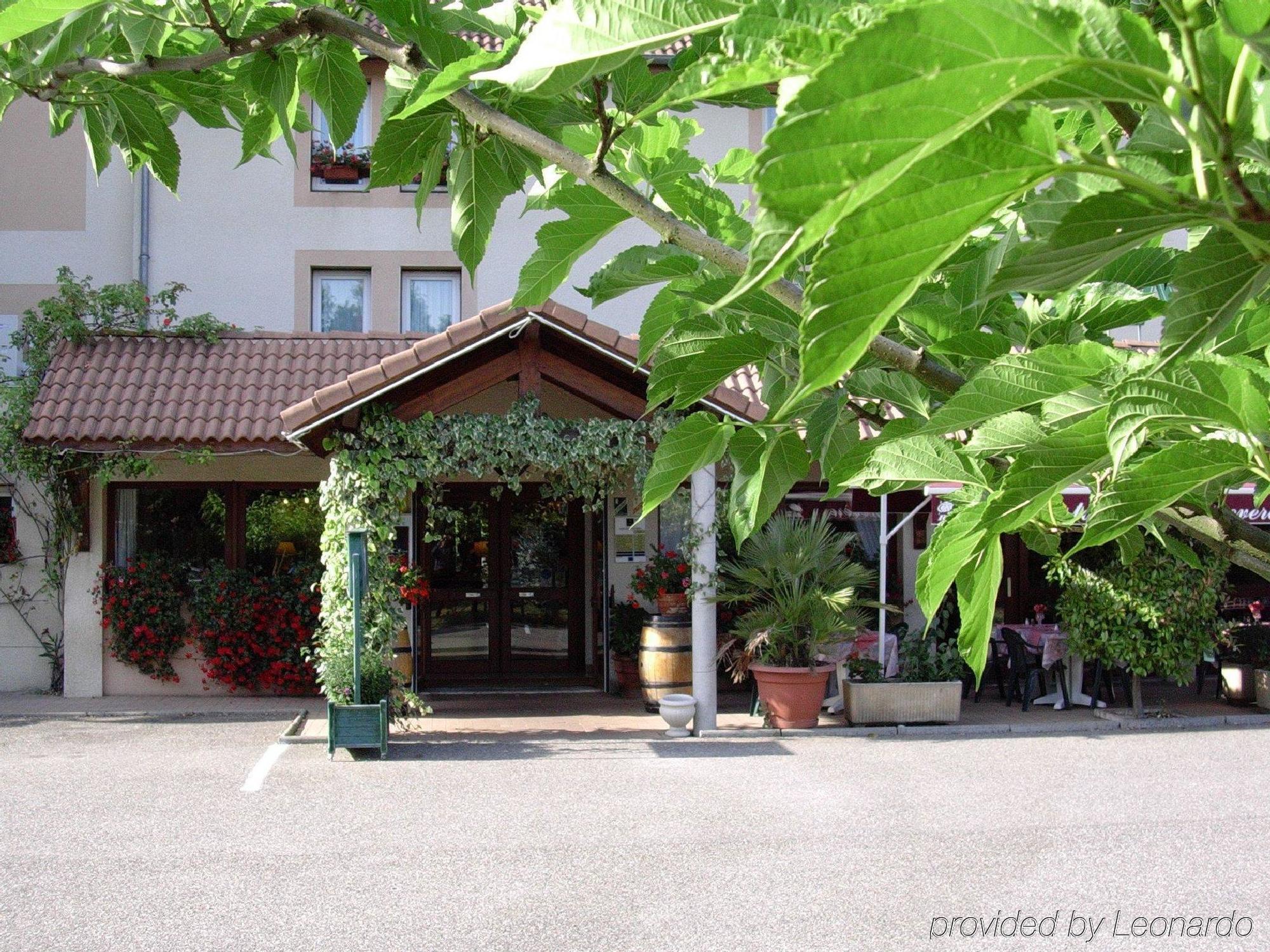 Brit Hotel Agen - L'Aquitaine Le Passage  Екстериор снимка